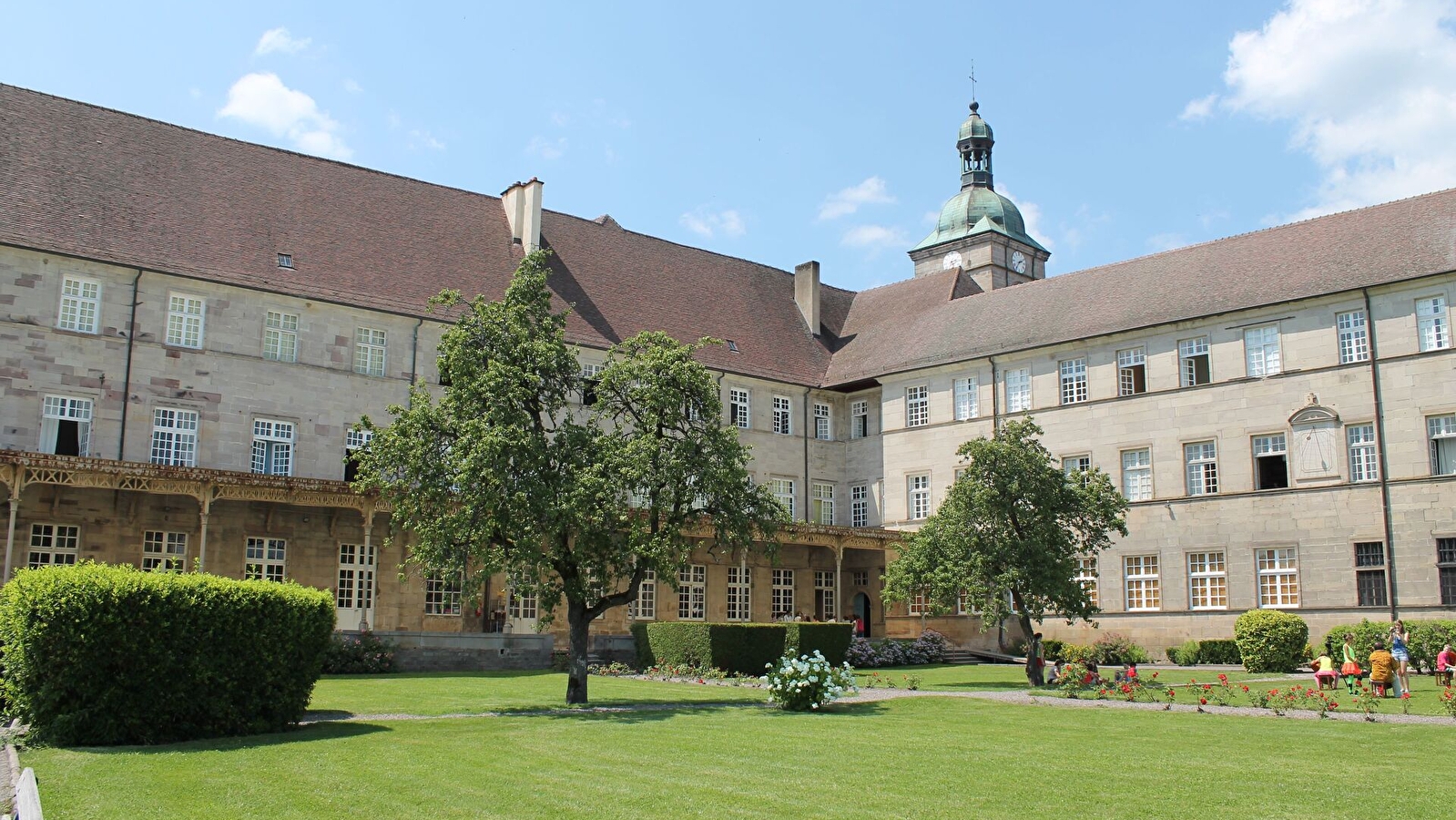 Visite guidée: jardin et cours d'honneur de l'Abbaye