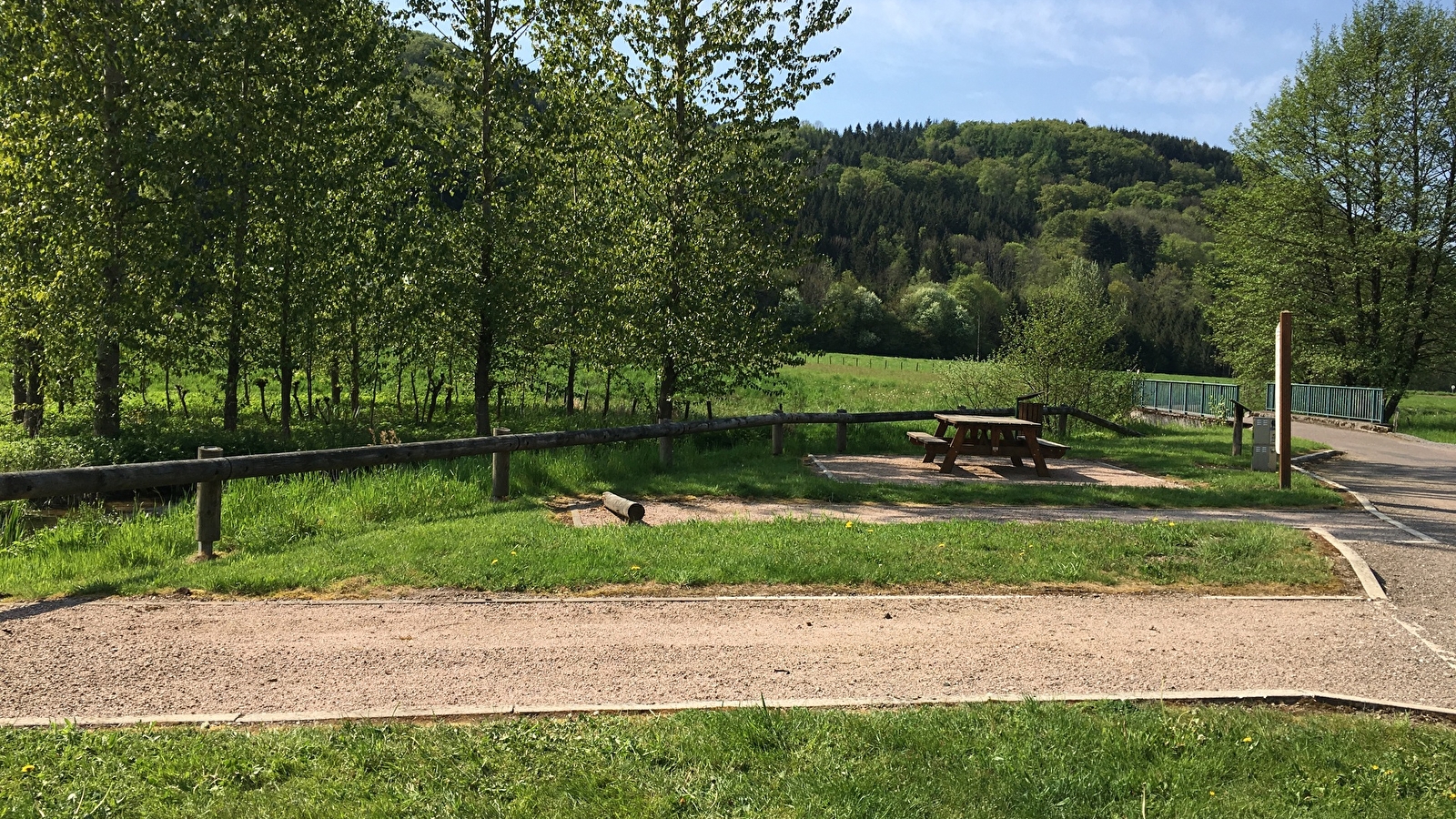 Aire d'accueil de camping-cars